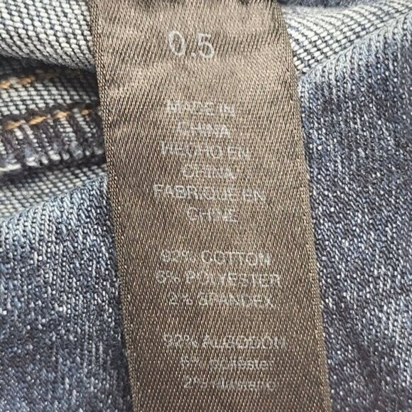 Chicos Womens So Slimming Girlfriend Crop Jeans~Size 0.5 (6/Small)~Blue Denim - Picture 12 of 12